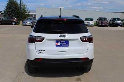 2022 Jeep Compass, $22995. Photo 6