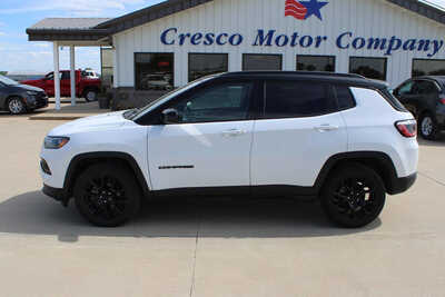 2022 Jeep Compass, $22995. Photo 8