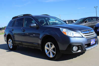 2014 Subaru Outback, $5995. Photo 3