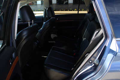 2014 Subaru Outback, $5995. Photo 9