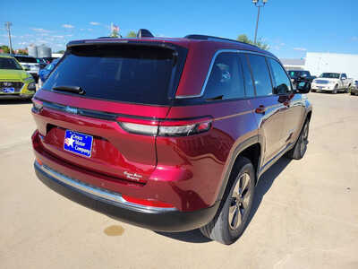 2022 Jeep Grand Cherokee, $25995. Photo 6