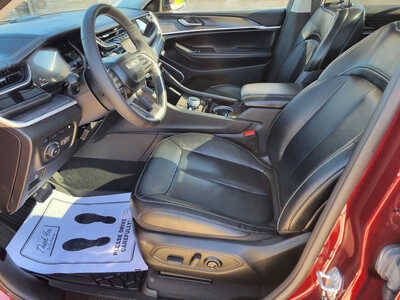 2022 Jeep Grand Cherokee, $25995. Photo 9