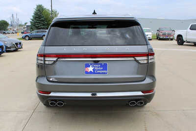 2021 Lincoln Aviator, $33995. Photo 6