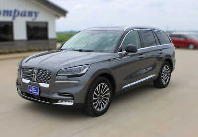 2021 Lincoln Aviator, $33995. Photo 1