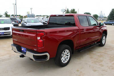 2023 Chevrolet 1500 Crew Cab, $37995. Photo 5