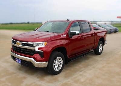 2023 Chevrolet 1500 Crew Cab, $37995. Photo 1