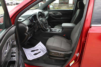2023 Chevrolet Traverse, $31995. Photo 12