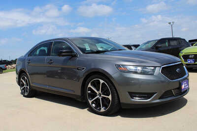 2014 Ford Taurus, $9995. Photo 3
