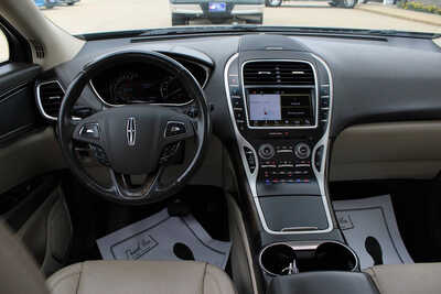 2016 Lincoln MKX, $12995. Photo 10