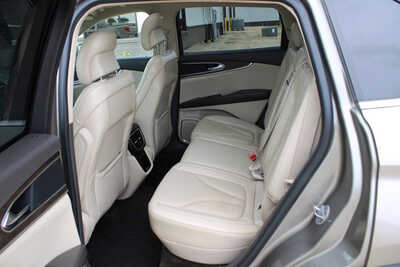 2016 Lincoln MKX, $12995. Photo 9