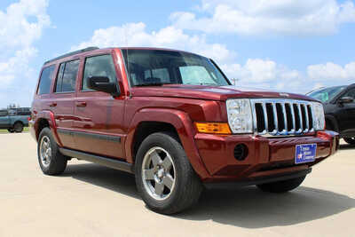2008 Jeep Commander, $7995. Photo 3