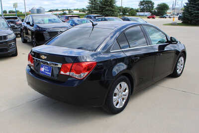2012 Chevrolet Cruze, $3200. Photo 5