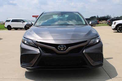 2024 Toyota Camry, $25995. Photo 2