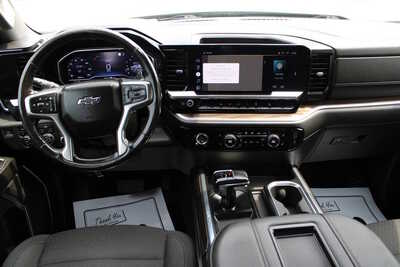 2022 Chevrolet 1500 Crew Cab, $38995. Photo 11