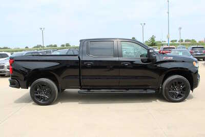 2022 Chevrolet 1500 Crew Cab, $38995. Photo 4