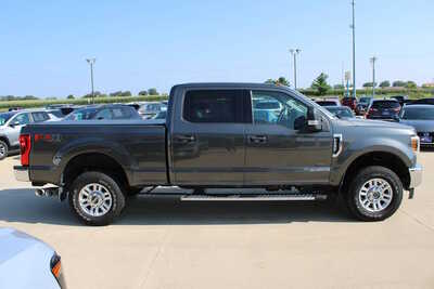 2018 Ford F250 Crew Cab, $41995. Photo 4