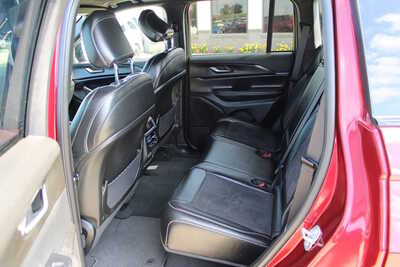 2023 Jeep Grand Cherokee, $29995. Photo 10
