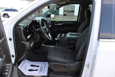 2023 GMC 1500 Crew Cab, $30995. Photo 12