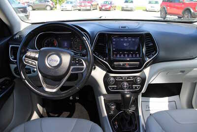 2019 Jeep Cherokee, $19995. Photo 12