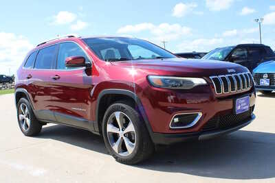 2019 Jeep Cherokee, $19995. Photo 3