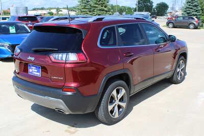 2019 Jeep Cherokee, $19995. Photo 5