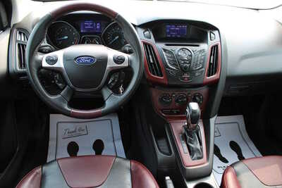 2012 Ford Focus, $7995. Photo 10