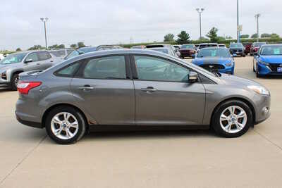 2012 Ford Focus, $7995. Photo 4