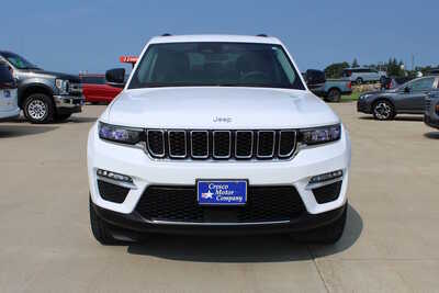 2023 Jeep Grand Cherokee, $30995. Photo 2