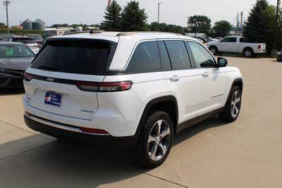 2023 Jeep Grand Cherokee, $30995. Photo 5