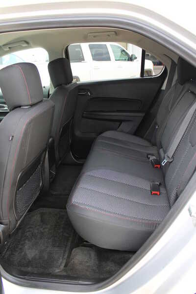2016 Chevrolet Equinox, $9995. Photo 9