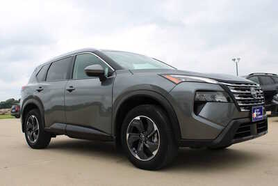 2025 Nissan Rogue, $26495. Photo 3