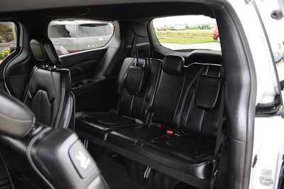 2025 Chrysler Pacifica, $31995. Photo 10