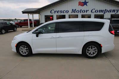 2025 Chrysler Pacifica, $31995. Photo 8