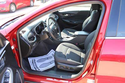 2024 Chevrolet Malibu, $21995. Photo 12