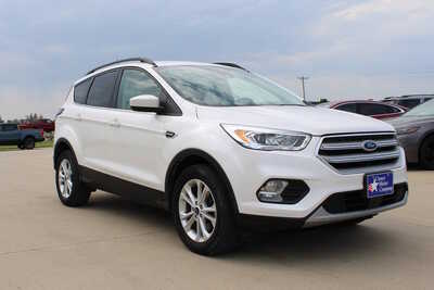2018 Ford Escape, $13995. Photo 3