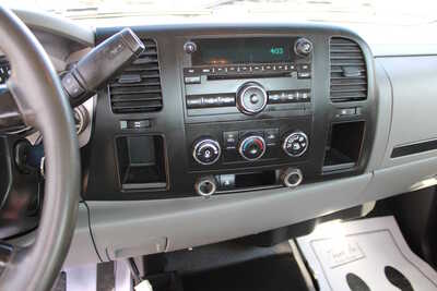 2009 Chevrolet 2500 Ext Cab, $11995. Photo 12