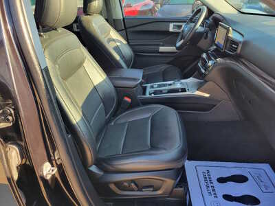 2022 Ford Explorer, $29995. Photo 10