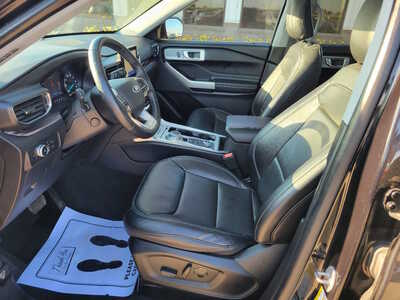 2022 Ford Explorer, $29995. Photo 9