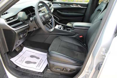 2022 Jeep Grand Cherokee, $27995. Photo 11