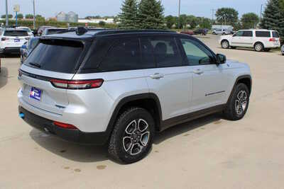 2022 Jeep Grand Cherokee, $27995. Photo 5
