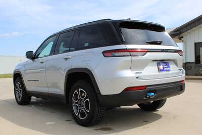 2022 Jeep Grand Cherokee, $27995. Photo 7