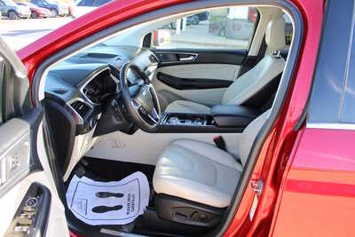 2020 Ford Edge, $18995. Photo 12
