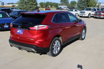 2020 Ford Edge, $18995. Photo 5