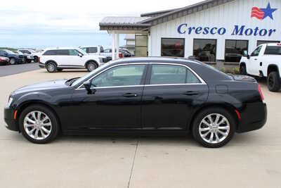2016 Chrysler 300, $14995. Photo 8