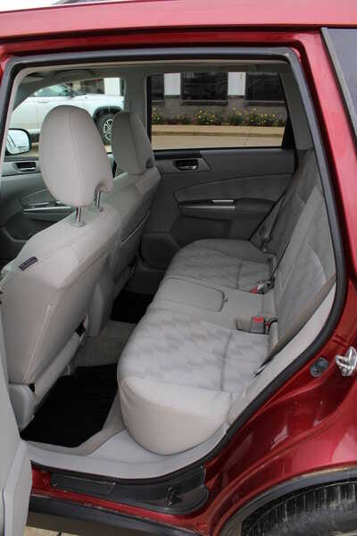 2010 Subaru Forester, $3995. Photo 9