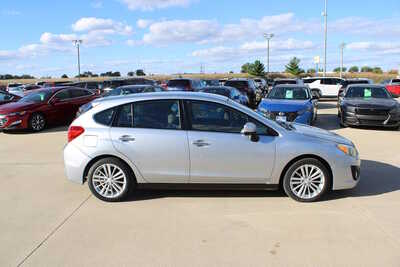 2012 Subaru Impreza, $3800. Photo 4