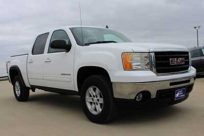 2010 GMC Sierra 1500, $9800. Photo 3