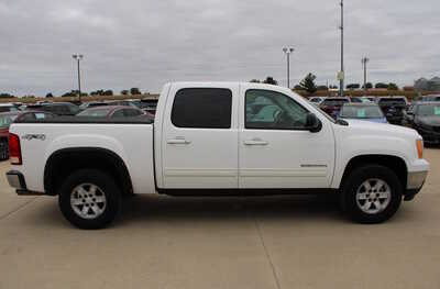 2010 GMC Sierra 1500, $9800. Photo 4
