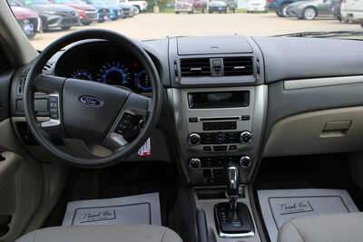 2012 Ford Fusion, $4500. Photo 10
