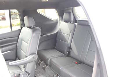 2024 Chevrolet Traverse, $39875. Photo 10